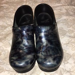 Pair of Dankso size 38.  Dark green texture.